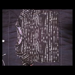 Black and white crop top